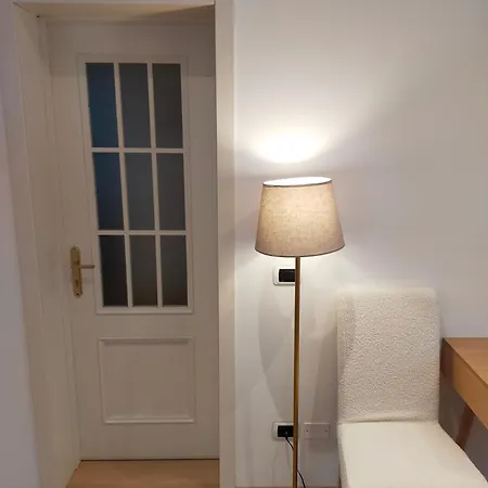 Interno 711-2